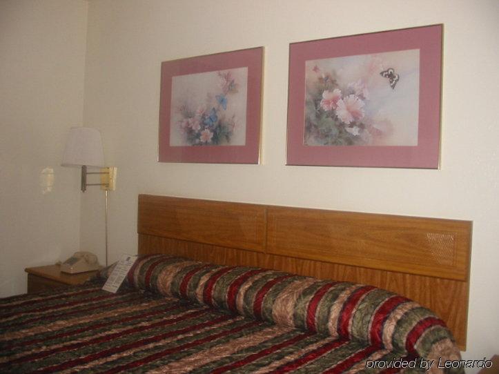 Palm Aire Hotel And Suites Weslaco Room photo